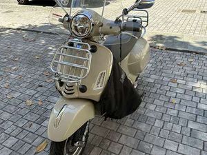 VESPA GTS SUPER 125 EURO 5+ BEIGE