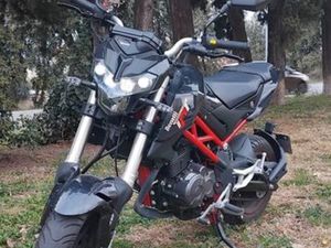 MOTO 125 CC PARFAIT ÉTAT