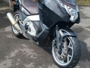 HONDA INTÉGRA 700 NC
