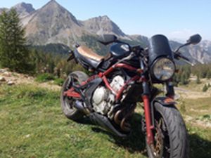 KAWASAKI ER-6N CAFÉ RACER DIVERTENTISSIMA