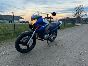 HONDA VARADERO 125 XL WENIG KM