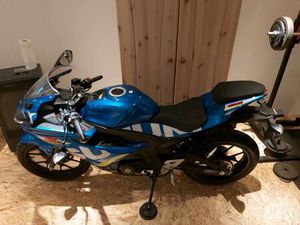 SUZUKI GSX-R125