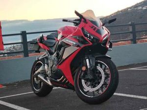 HONDA - CBR 650 R