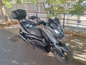 YAMAHA - XMAX 300 IRON MAX