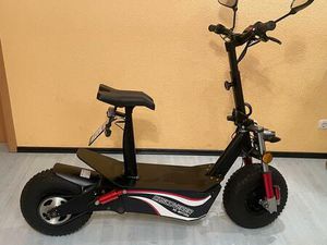 E -ROLLER FORCA 45KM/H MIT STRASSENZULASSUNG