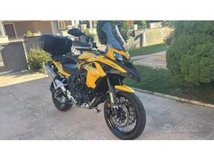 MOTO TRK 502X