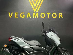YAMAHA - XMAX 300 TECH MAX