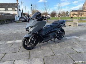 YAMAHA TMAX 560 TECH MAX
