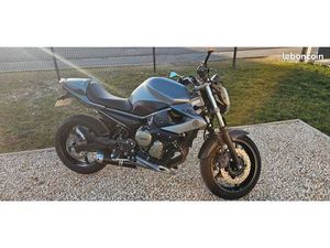 YAMAHA XJ6