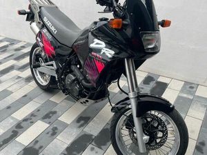 SUZUKI DR 650