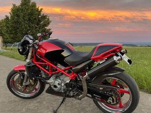 DUCATI MONSTER S4