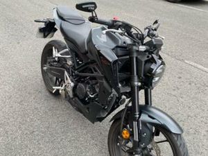 HONDA - CB125R 2023 3.940KM COMO NUEVO