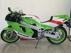 KAWASAKI - ZXR 750