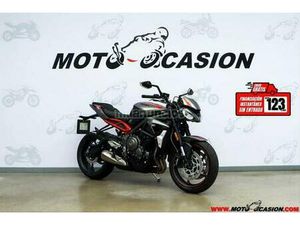 TRIUMPH - STREET TRIPLE