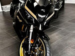 RS 125 CCM GP1 NEU MIT 0 KM UNBENUTZT QUICKSHIFTER PUR FAHRSPAß