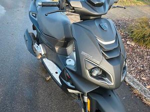 ROLLER SCOOTER 50 CCM PEUGEOT SPEEDFIGHT 4