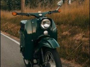 SIMSON SCHWALBE MIT PAPIEREN