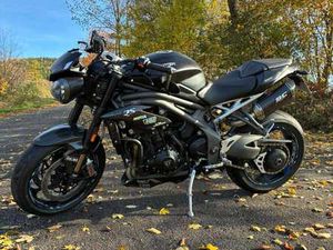 TRIUMPH SPEED TRIPLE 1050 RS