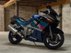 KAWASAKI ZZR600 TOP GEPFLEGT, ZUVERLÄSSIG & SOFORT START KLAR