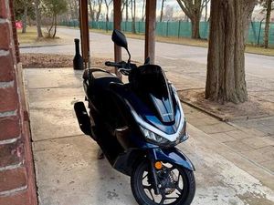 HONDA PCX 125 DX WIE NEU MIT 6 JAHREN GARANTIE