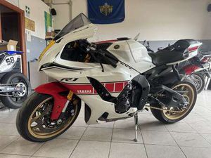 YAMAHA YZF-R1 60TH ANNIVERSARY