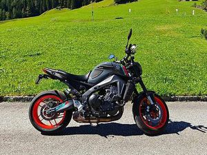 YAMAHA MT09 CANTON GRISONS -