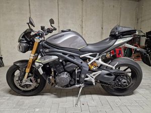 TRIUMPH SPEED TRIPLE RS
