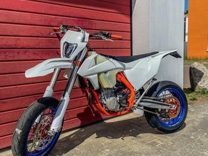 KTM EXC 450 SIXDAYS SUPERMOTO