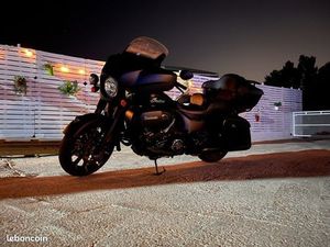 INDIAN ROADMASTER DARK HORSE