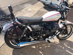 MOTO GUZZI V9 - 2016