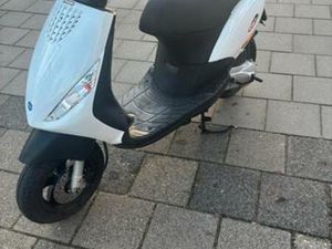 PIAGGIO ZIP 2T 2017 50CC — SCOOTERS | PIAGGIO — MARKTPLAATS