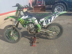 KAWASAKI KX 450 →