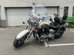 YAMAHA V-STAR 1100 CLASSIC →
