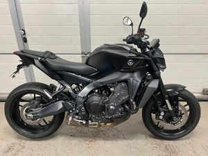 YAMAHA MT09