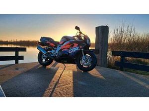 ② HONDA CBR900RR FIREBLADE SC28 OVERBLADE '93