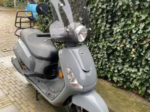 SYM FIDDLE 2 NARDO GREY - BOUWJAAR 2020 — SCOOTERS | SYM — MARKTPLAATS