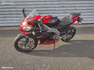 APRILIA 125 RS4 DE 2012 AVEC 25 306KMS