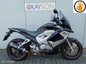 HELE STRAKKE HONDA VFR 800X CROSSRUNNER C-ABS (BJ 2012) VFR — MOTOREN | HONDA — MARKTPLAATS