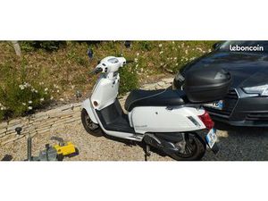 SCOOTER 125 / 4 TEMPS