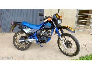 SUZUKI DR 125