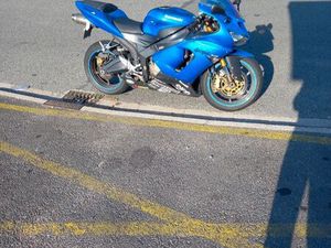VEND KAWASAKI ZX6R 2005