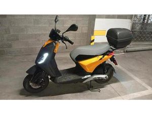 ② SCOOTER PIAGGIO ONE ELECTRIQUE 25KM/H SUNSHINE MIX