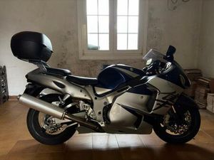 SUZUKI - GSX-R 1300 HAYABUSA