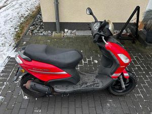 DERBY BOULEVARD PIAGGIO FLY 25 KM/H UND 45 2T