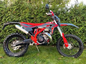 BETA X TRAINER 300 2T - STRAßENZULASSUNG, TOP ZUSTAND