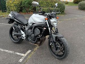 YAMAHA FZ6 S2 FAZER