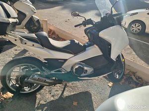 VEND 750 INTEGRA BLANC