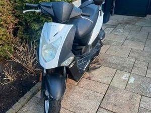 KYMCO AGILITY 50 4 TAKT (DEFECT) — SCOOTERS | KYMCO — MARKTPLAATS