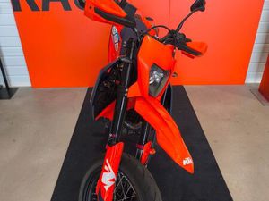 KTM 690 SMC-R NEUVE POSSIBLE A2