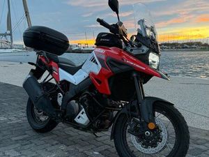 SUZUKI VSTROM 1050 XT
